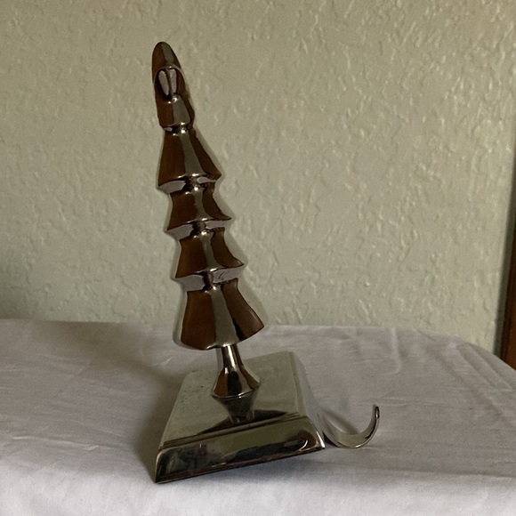 Silver Tree Star Stocking Holder Christmas Holiday Decor Heavy Hanger - Picture 4 of 5